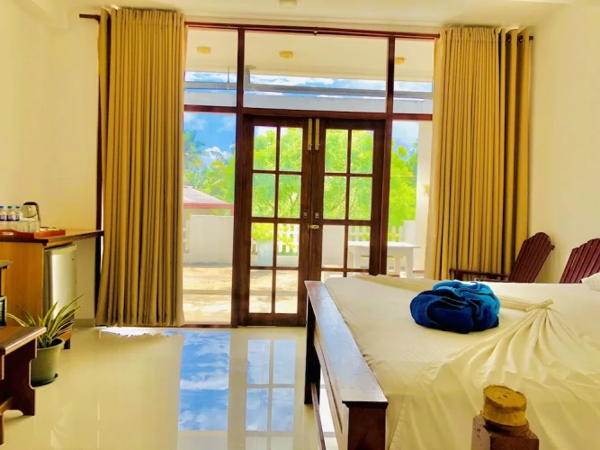 Deluxe Triple room with balcony