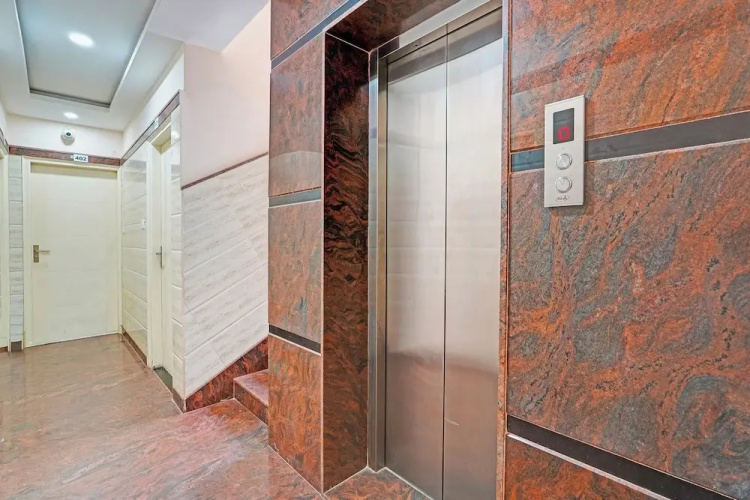 Fabhotel Slv Suites
