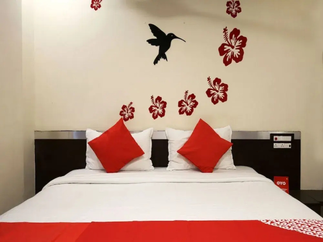 Mrunal Palace Hotel