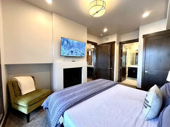 Blackstone Overlook 312 2 Bedroom Condo