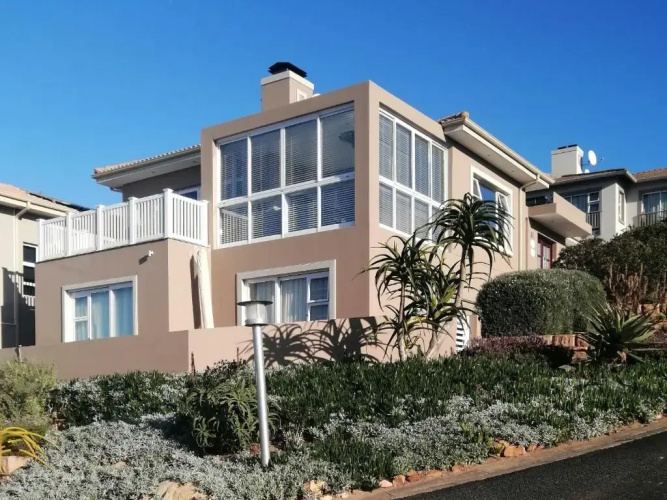 Ocean room @ 66 Fynbos