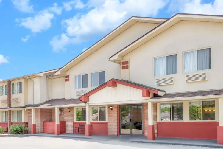 Super 8 Kingston - Saugerties, NY