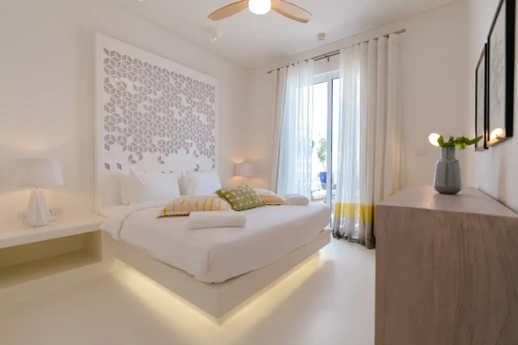 2 Bedrooms Duplex Suite with balcony