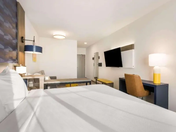 Quadruple Suite