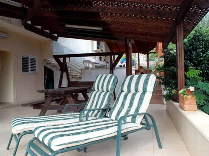 2 Bedrooms Cottage
