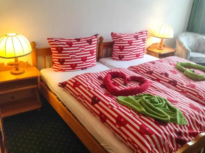 Standard Triple room