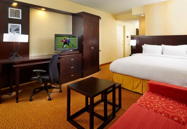 Courtyard by Marriott Cleveland University Circle