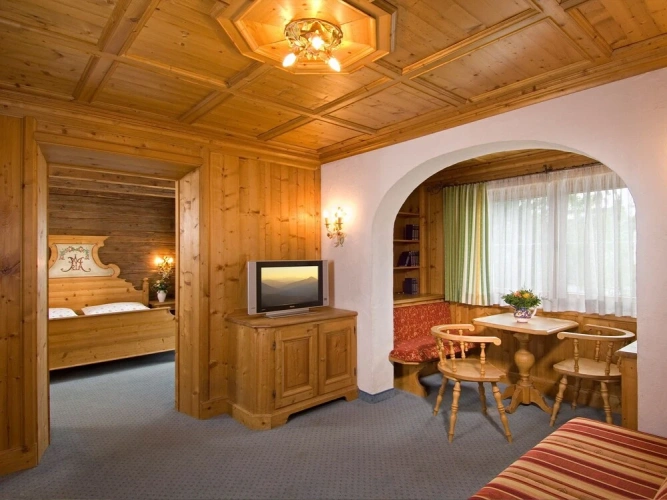 Junior Suite with balcony and with mountain view
