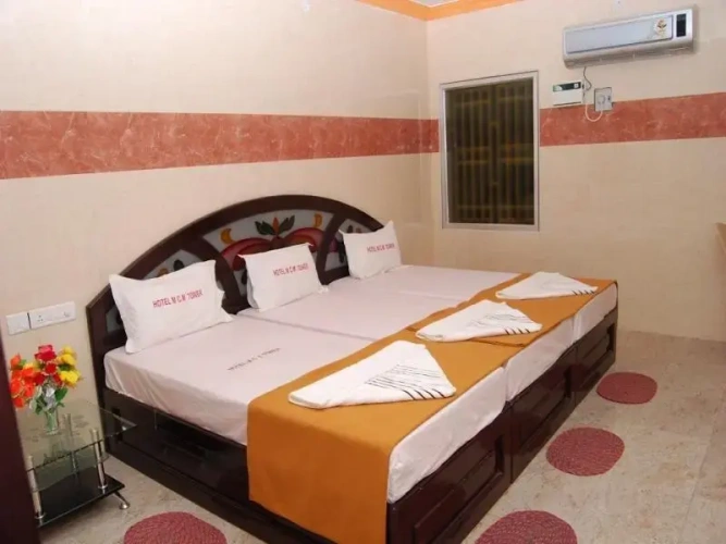 Standard Triple room