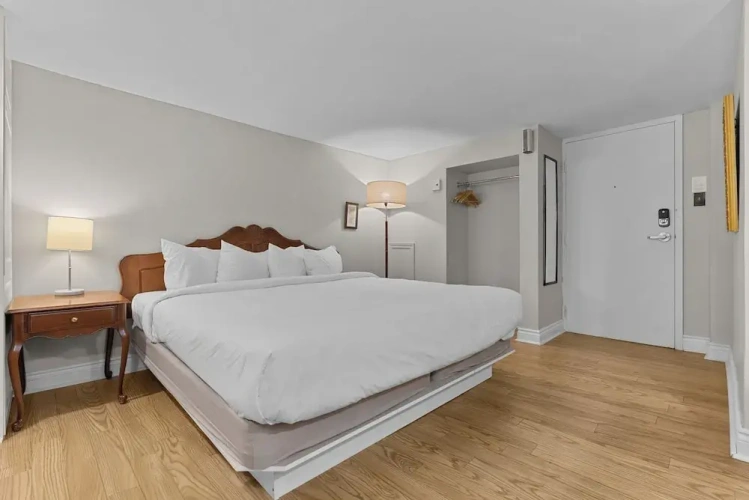 Quadruple Apartment