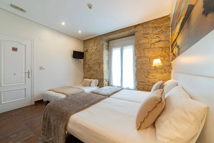 Triple room