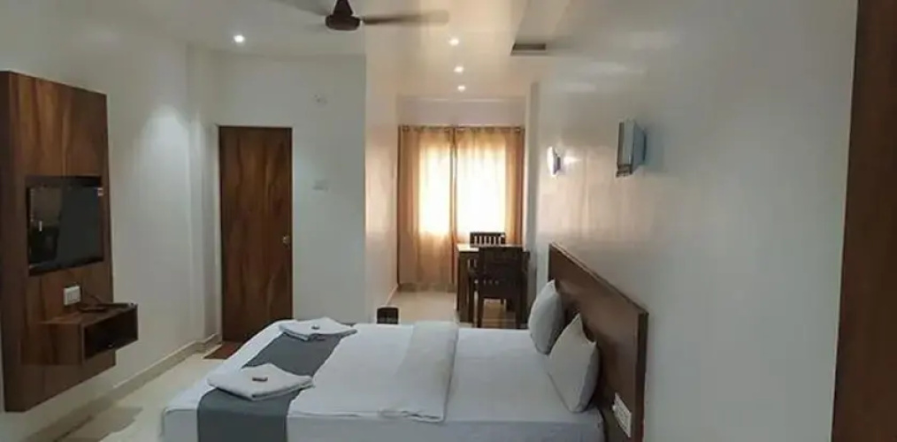 Fabhotel Omkar Pride