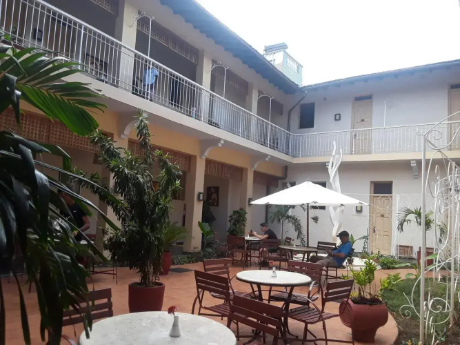 Hotel E La Ronda