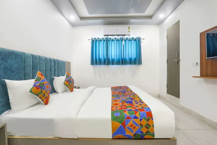 Fabhotel Villa The Suites