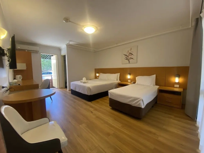 Deluxe Twin room with balcony