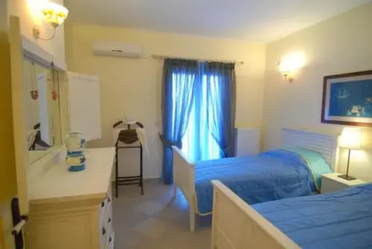 Oliviero Villas