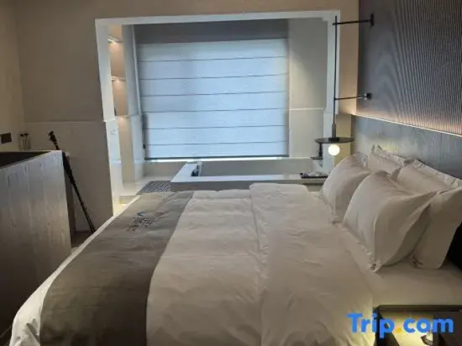 YUER hotel
