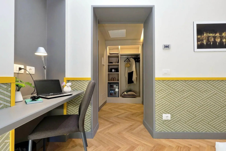 Roma Five Suites