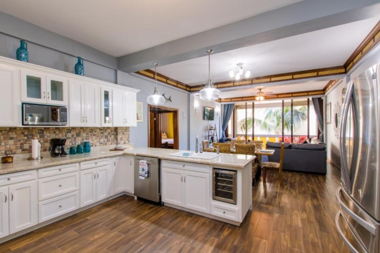 3 Bedrooms Apartment