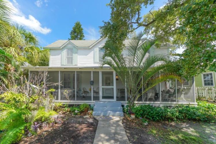 3 Bedrooms Cottage