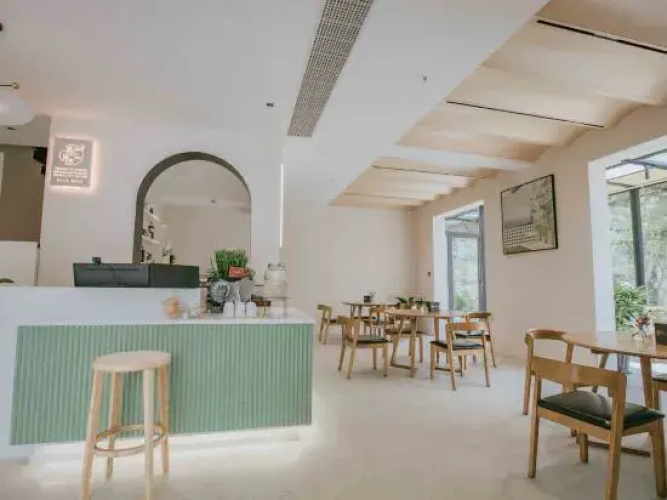 Jishan Jishui B&B