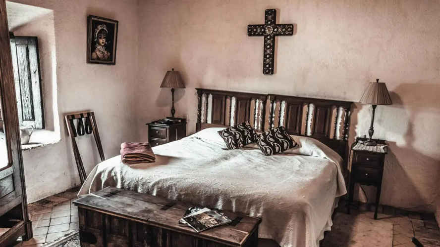 Hacienda Sepulveda Hotel & SPA