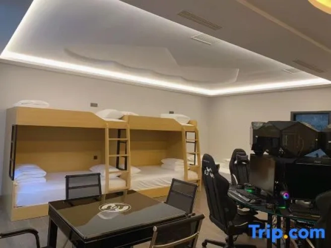 Standard Quintuple room