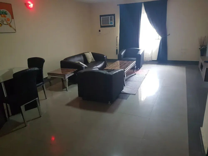 Blvd Oak Apartment