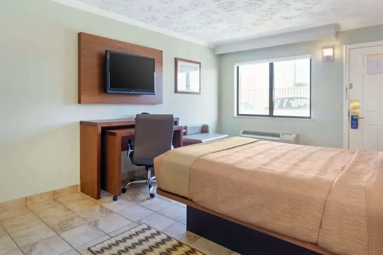 Best Western Plus Ahtanum Inn