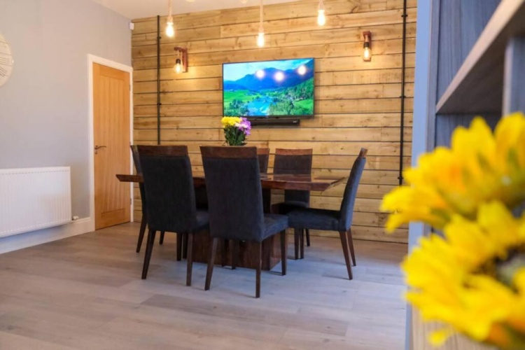 3 Bedrooms Cottage