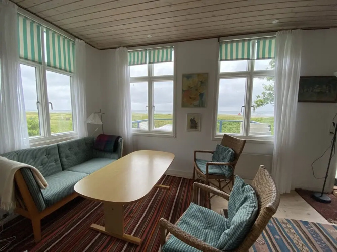 Skaerven Beachfront Condos and Cottage