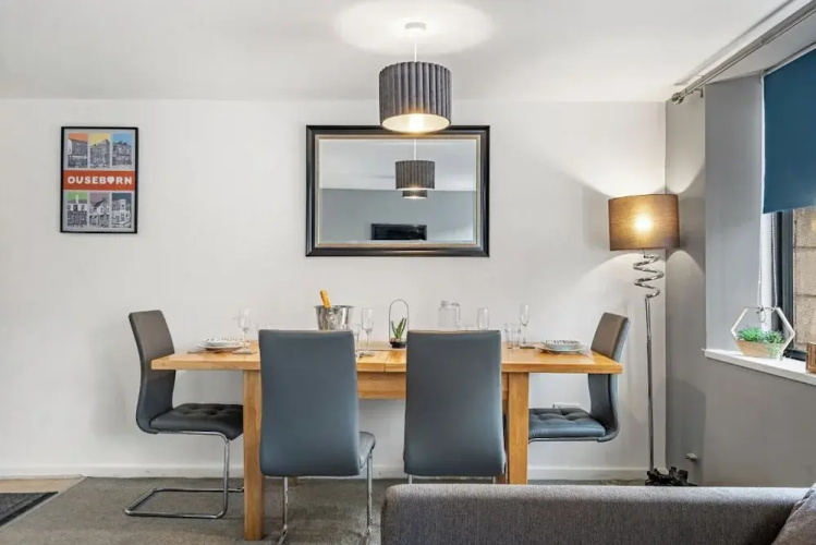 Dene House
