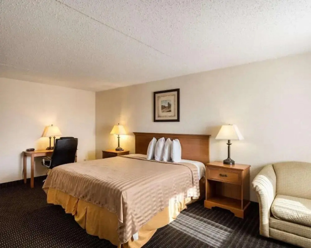 Sunrise Inn & Suites