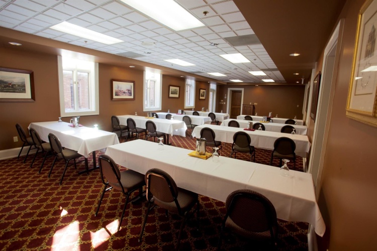 Bertram Inn At Glenmoor photo 16