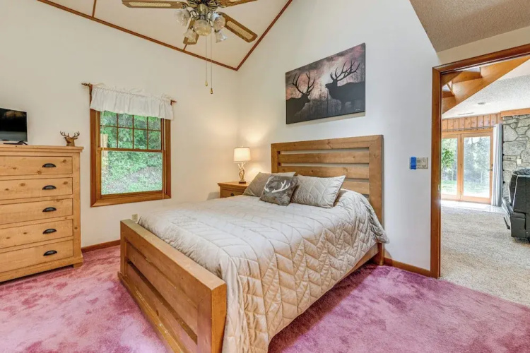 Ski, Hike & Fish: Mtn-view Maggie Valley Retreat