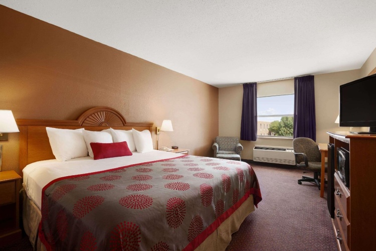 Deluxe Double Suite
