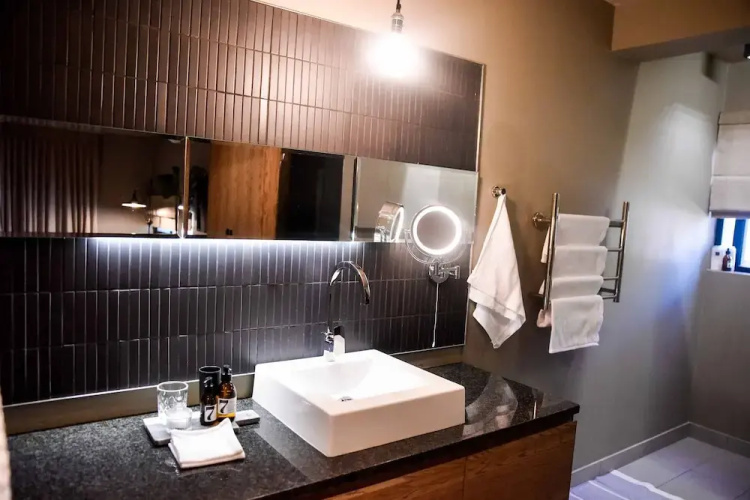 Riva Townhouse