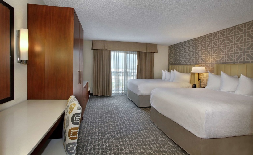 Embassy Suites by Hilton Anaheim North photo 7
