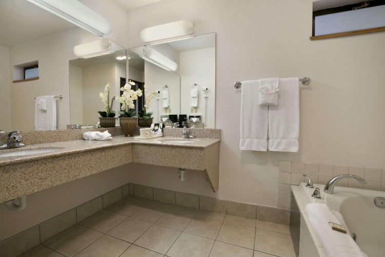 1 Bedroom Double Suite