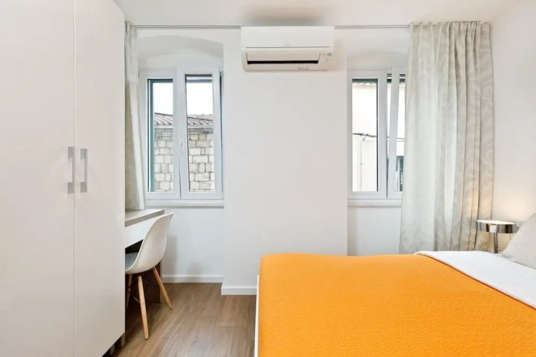 Dominus, Modernly Decorated Suite in City Center