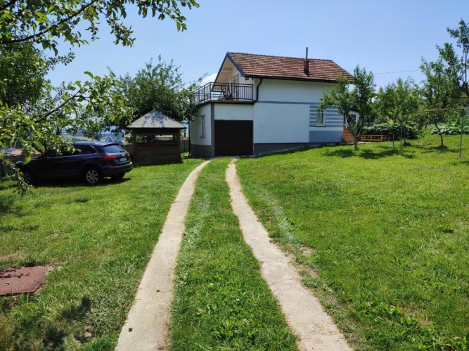 2 Bedrooms Cottage