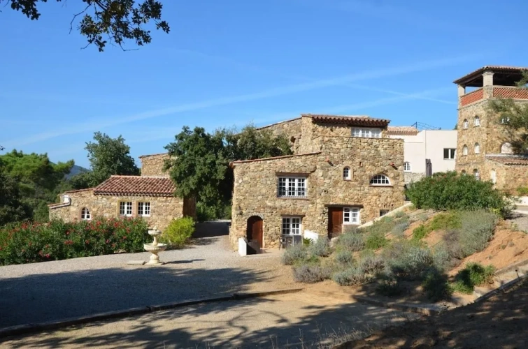 3 Bedrooms Cottage
