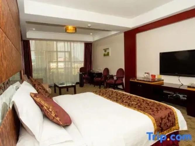 Deluxe Double room with balcony and with city view