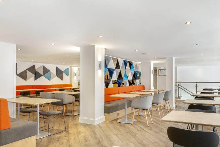 Holiday Inn Express - Edinburgh City Centre photo 24