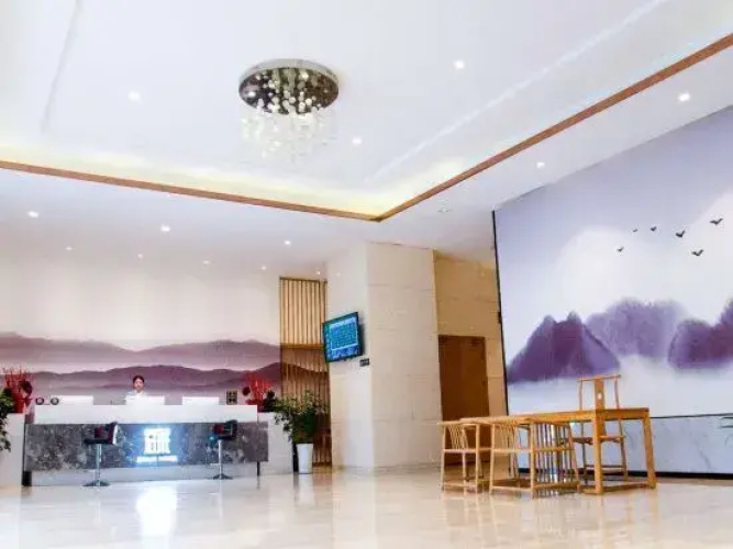 Gujing Junlai Hotel (Luhe Convention & Exhibition Center)