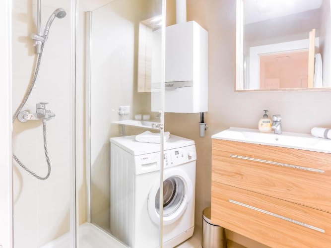 2 Bedrooms Deluxe Apartment