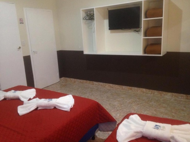 Standard Triple room