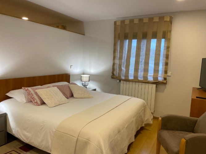 4 Bedrooms Cottage