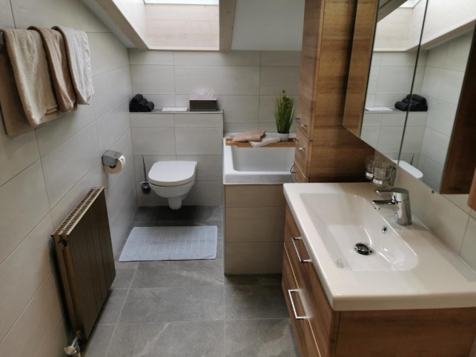 2 Bedrooms Apartment with balcony and with view