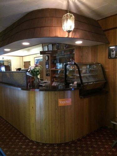Airport Chalet